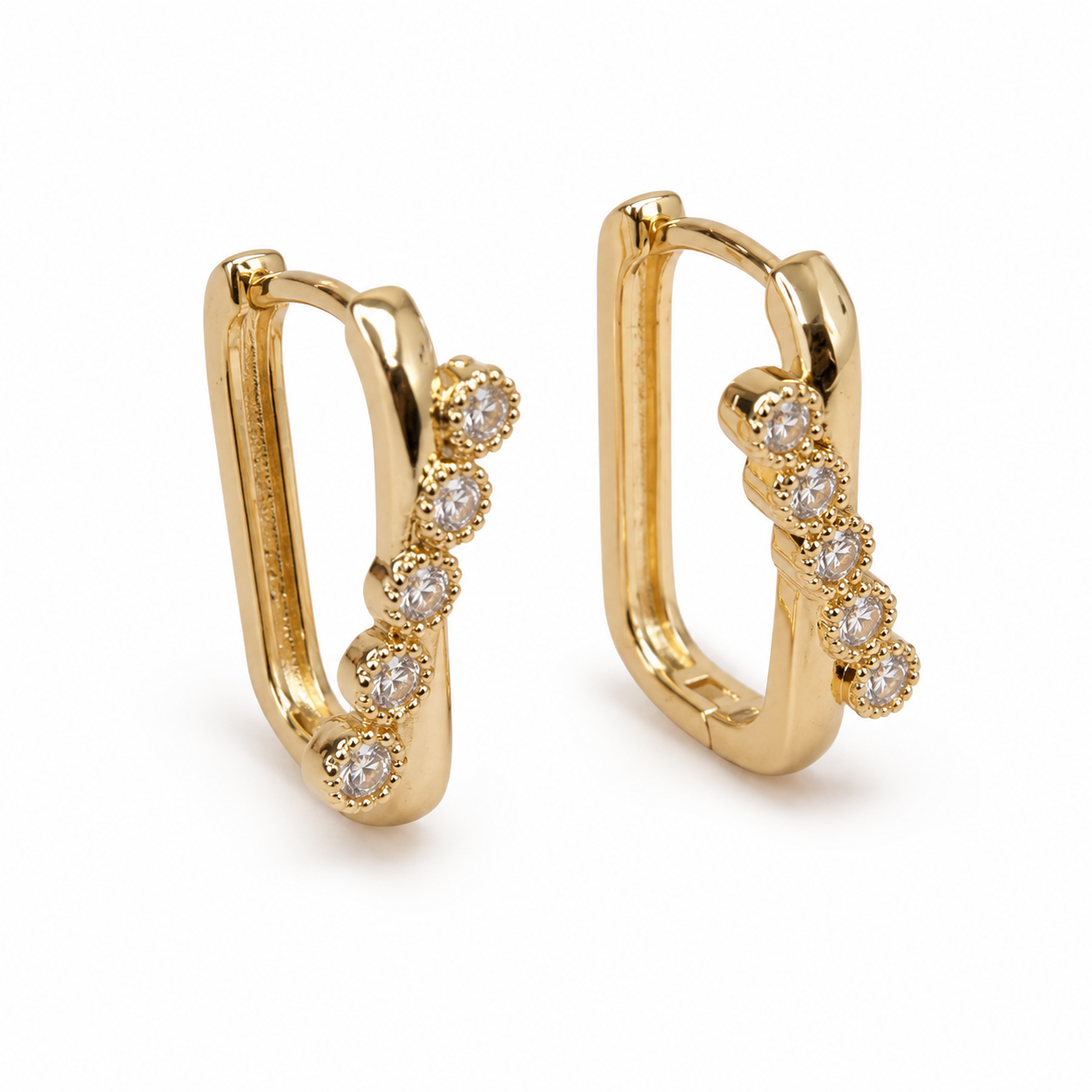 Aros Clip Lineales Pavé con Piedras Brillantes – Enchapado Oro 18K